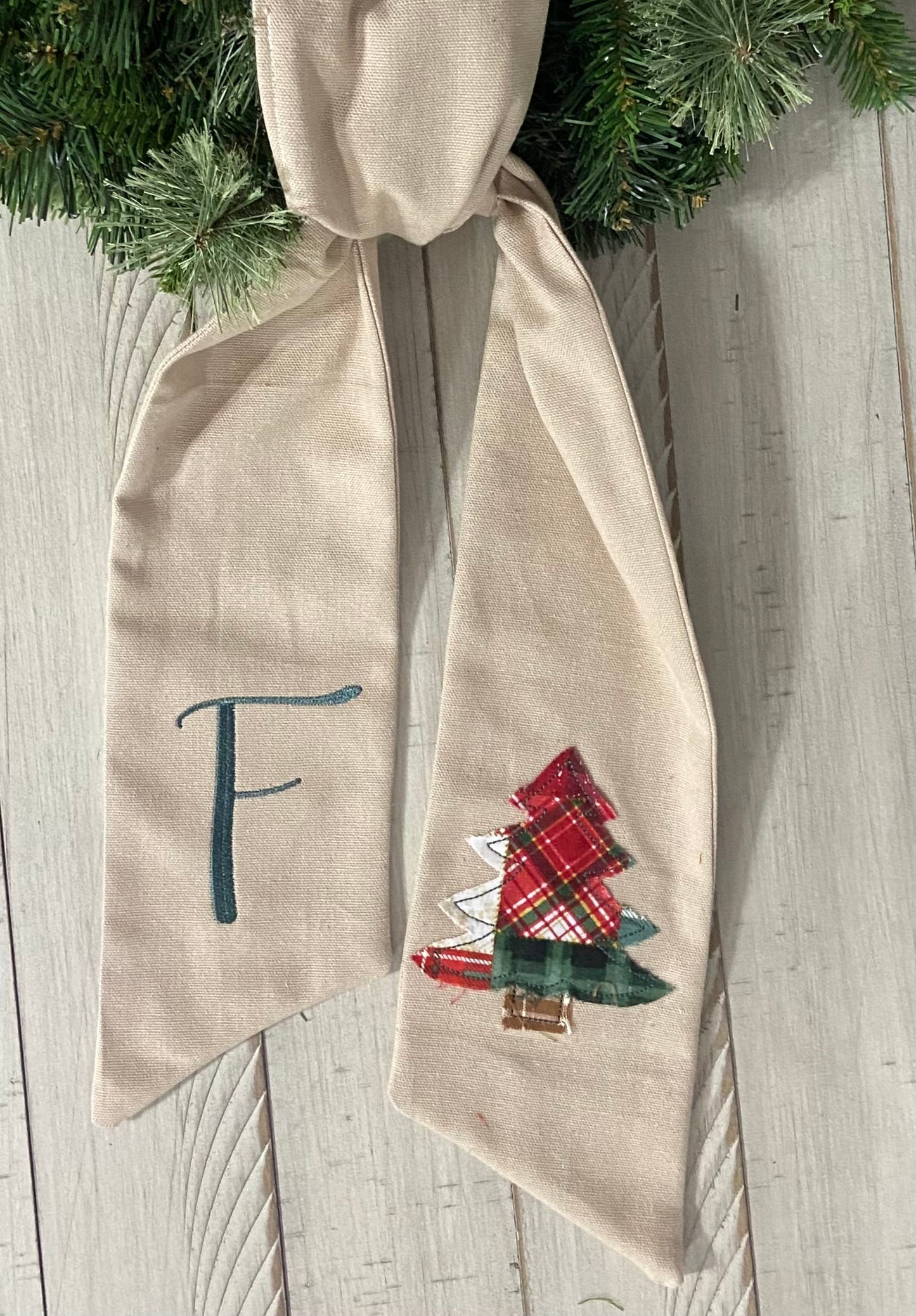 Christmas Cream Wreath Sash
